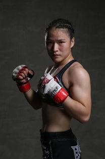 从矿工之女到世界冠军：张伟丽的励志传奇