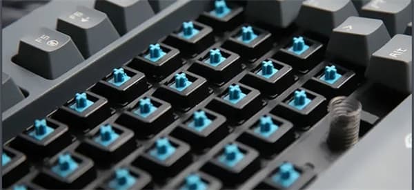 机械键盘青轴是什么意思