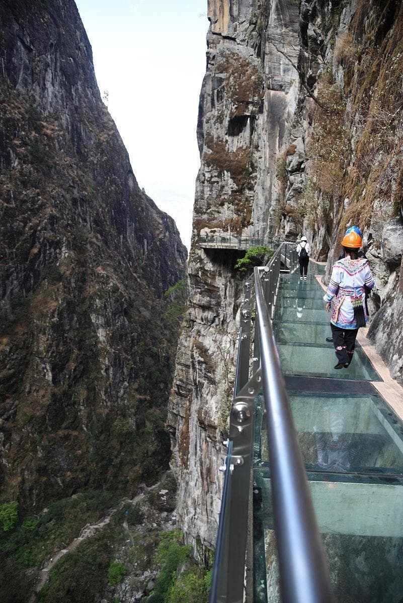 天门山旅游指南：探秘自然奇观与人文底蕴的绝佳之地