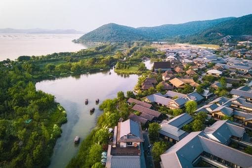 无锡拈花湾一日游攻略：禅意度假小镇的游玩指南