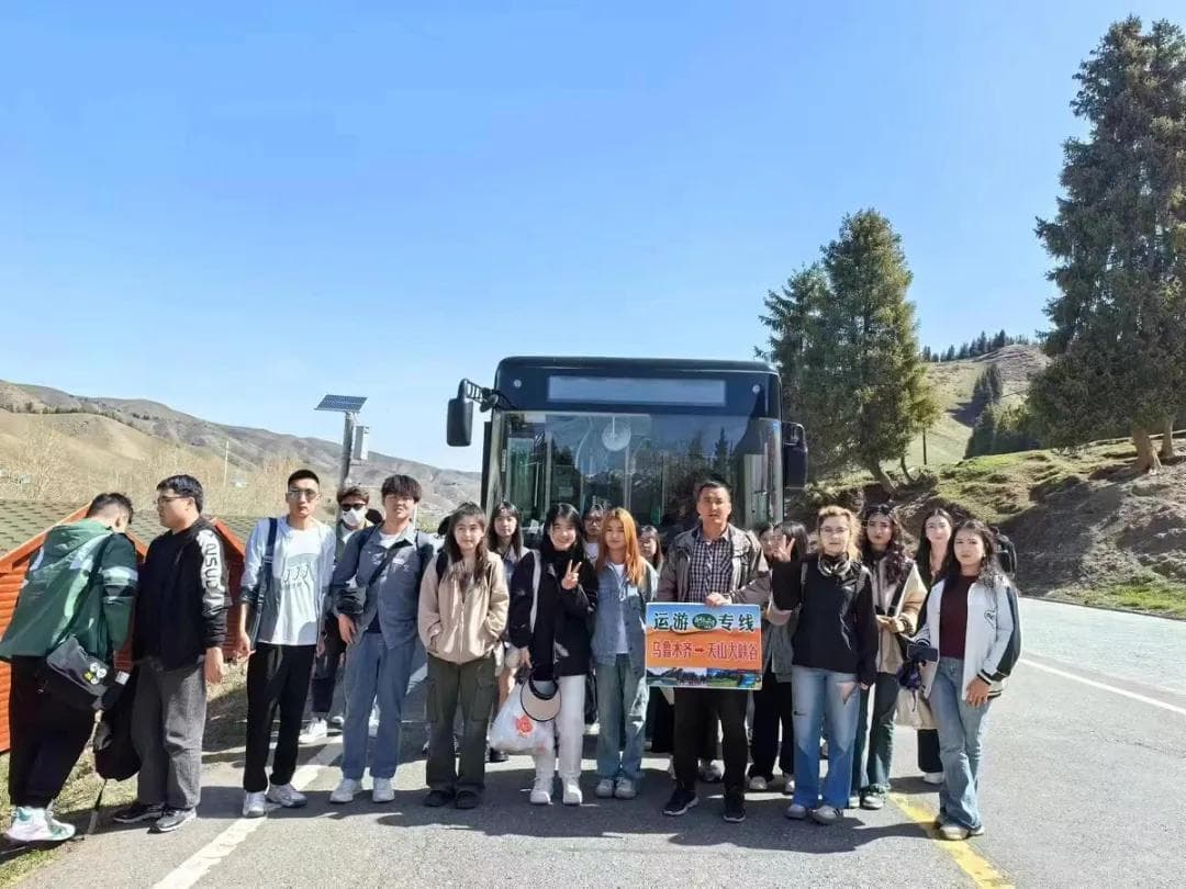 乌鲁木齐推网约公交旅游专线，首批覆盖三大景区