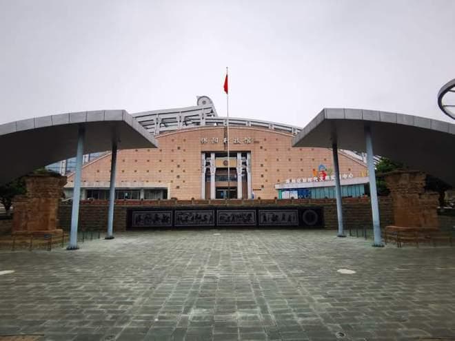 绵阳行首站：探访平阳府君阙