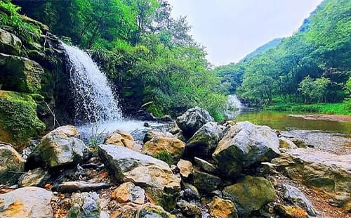 咸宁小九寨：武汉周边避暑胜地全攻略