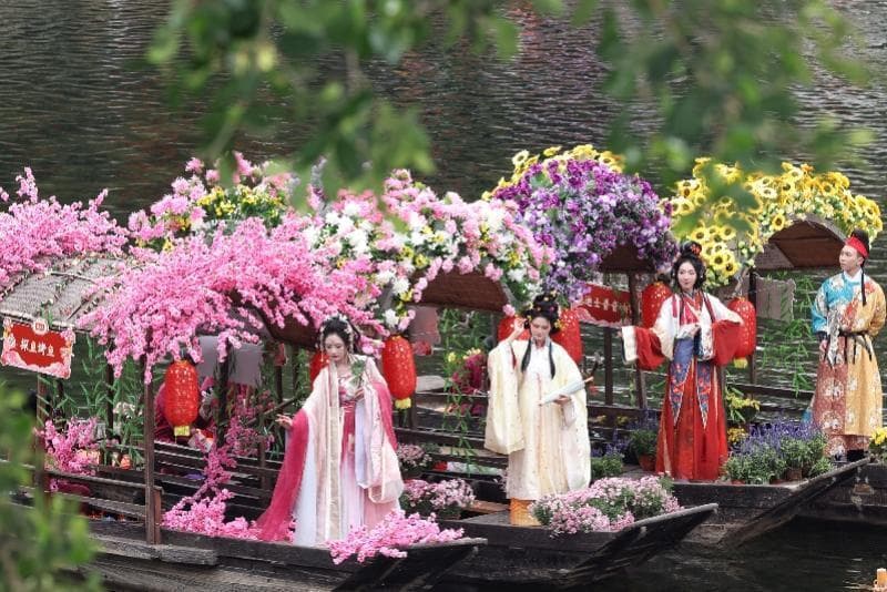请到广东过大年：花开岭南处处春