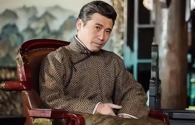 《老九门》人物实力对决：张启山与二月红谁才是真正的江湖传奇？(2)