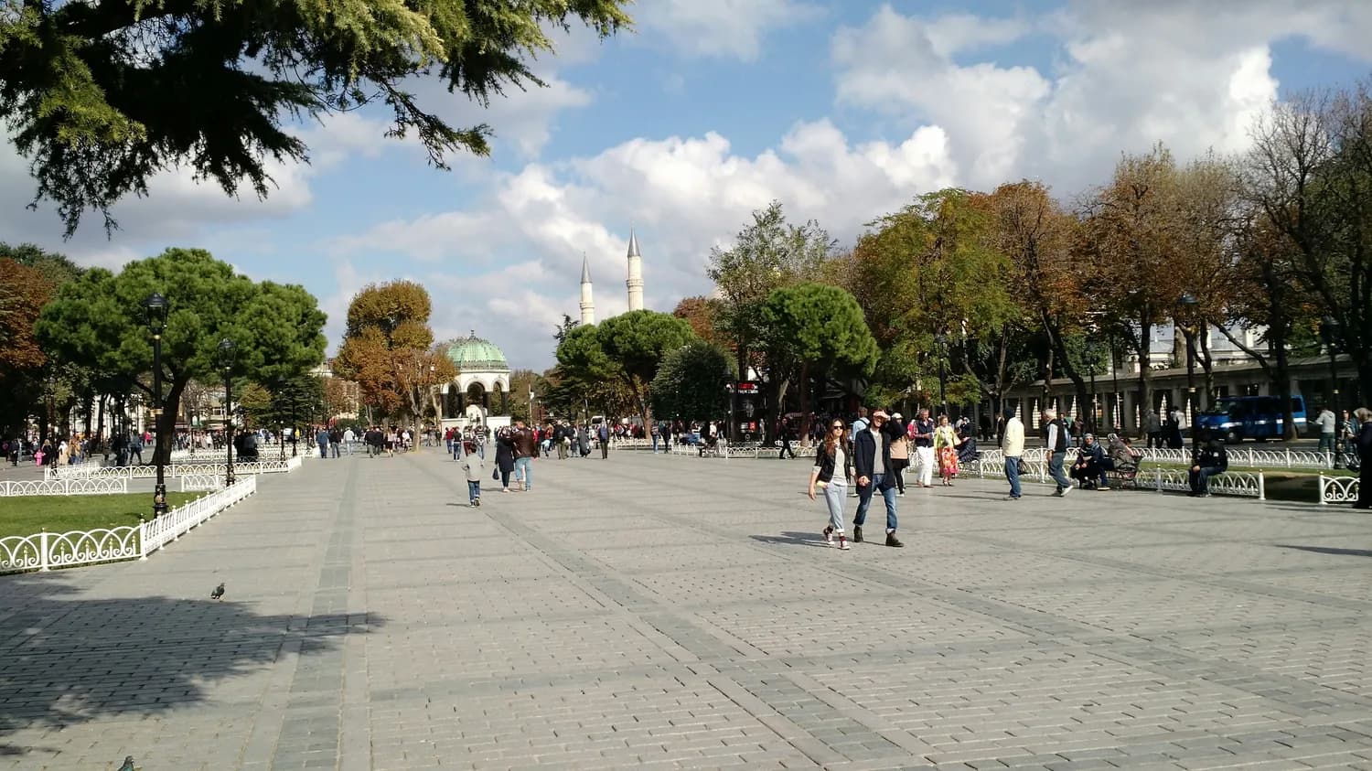 南街村旅游攻略：东方红广场等你打卡