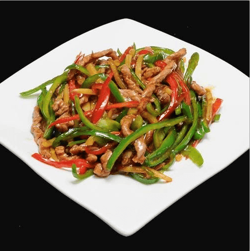青椒爽脆，牛肉鲜嫩——经典青椒牛肉丝
