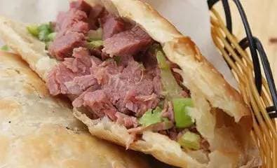 【夜读河北（英文版）】这个驴肉火烧不简单
