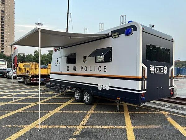 智能警察服务站提升警务效率与民众安全感——新时代社会治安管理的创新实践