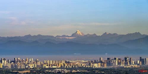 在成都市区看到的雪山是哪座雪山？成都观看贡嘎雪山的最佳位置