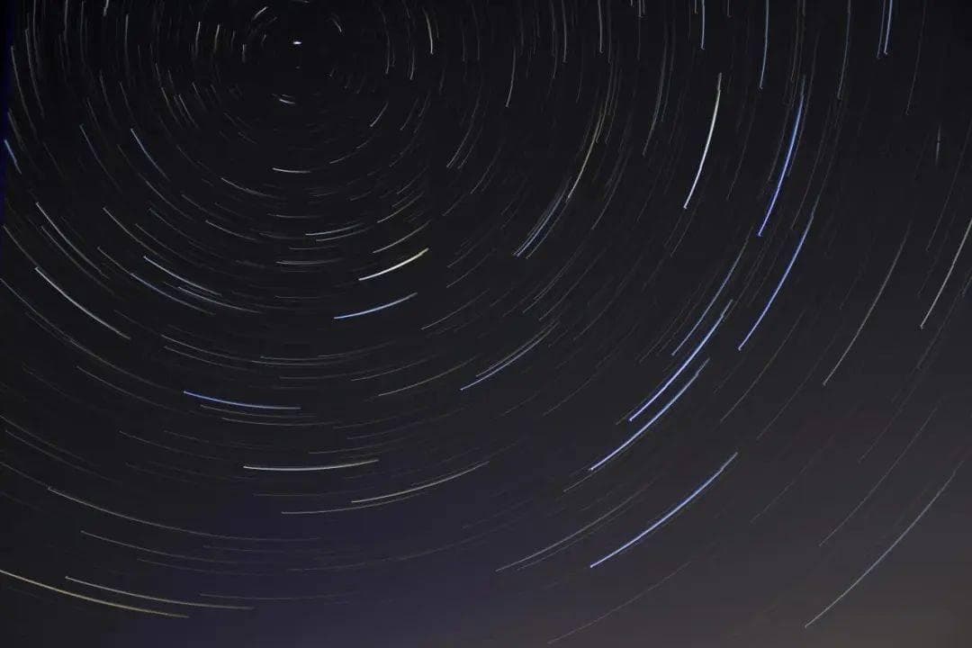 长曝拍摄秘籍：掌握参数，捕捉夜景与星空的流动之美