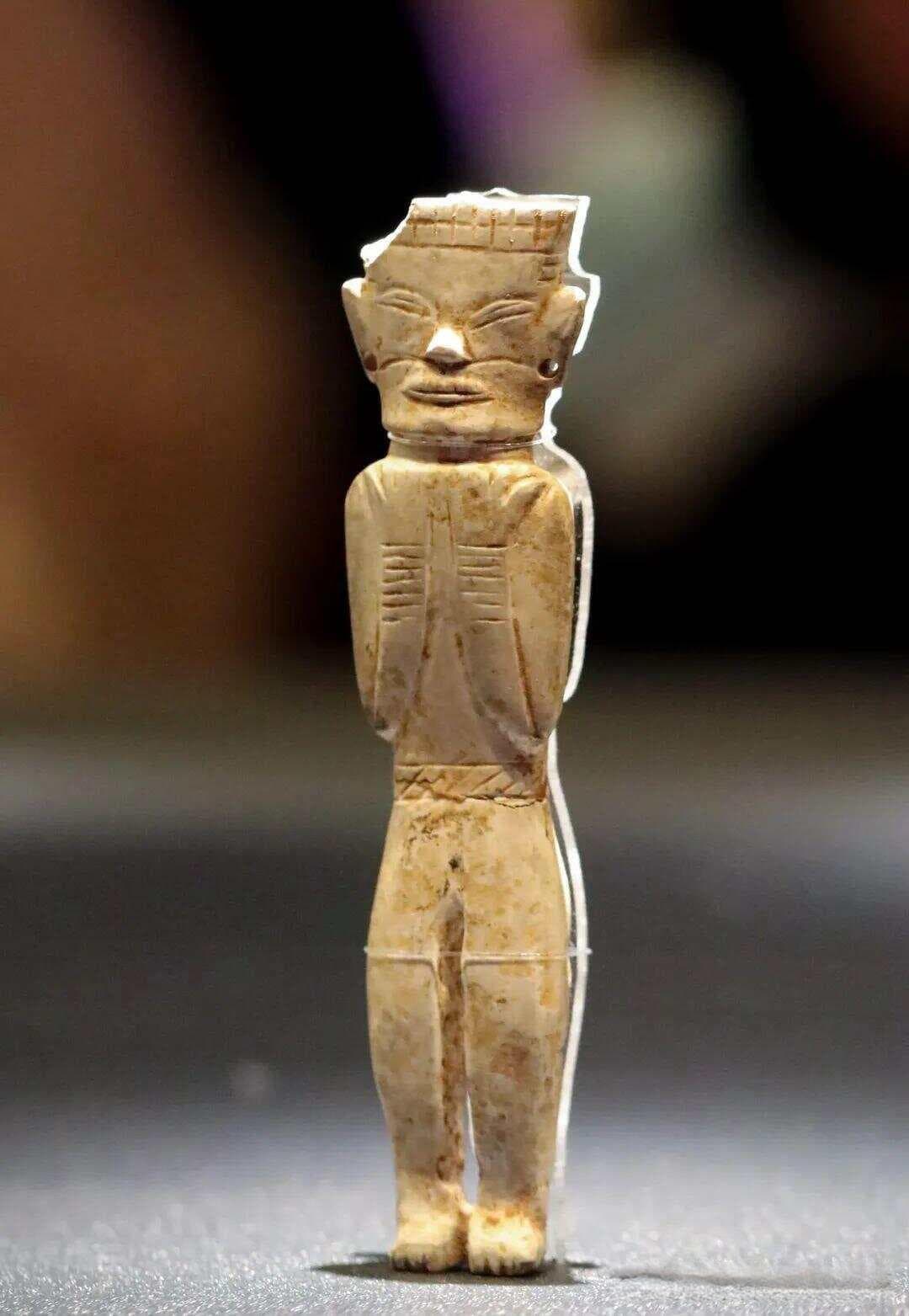 凌家滩有什么玉器，能成史前三大玉文化中心之一？