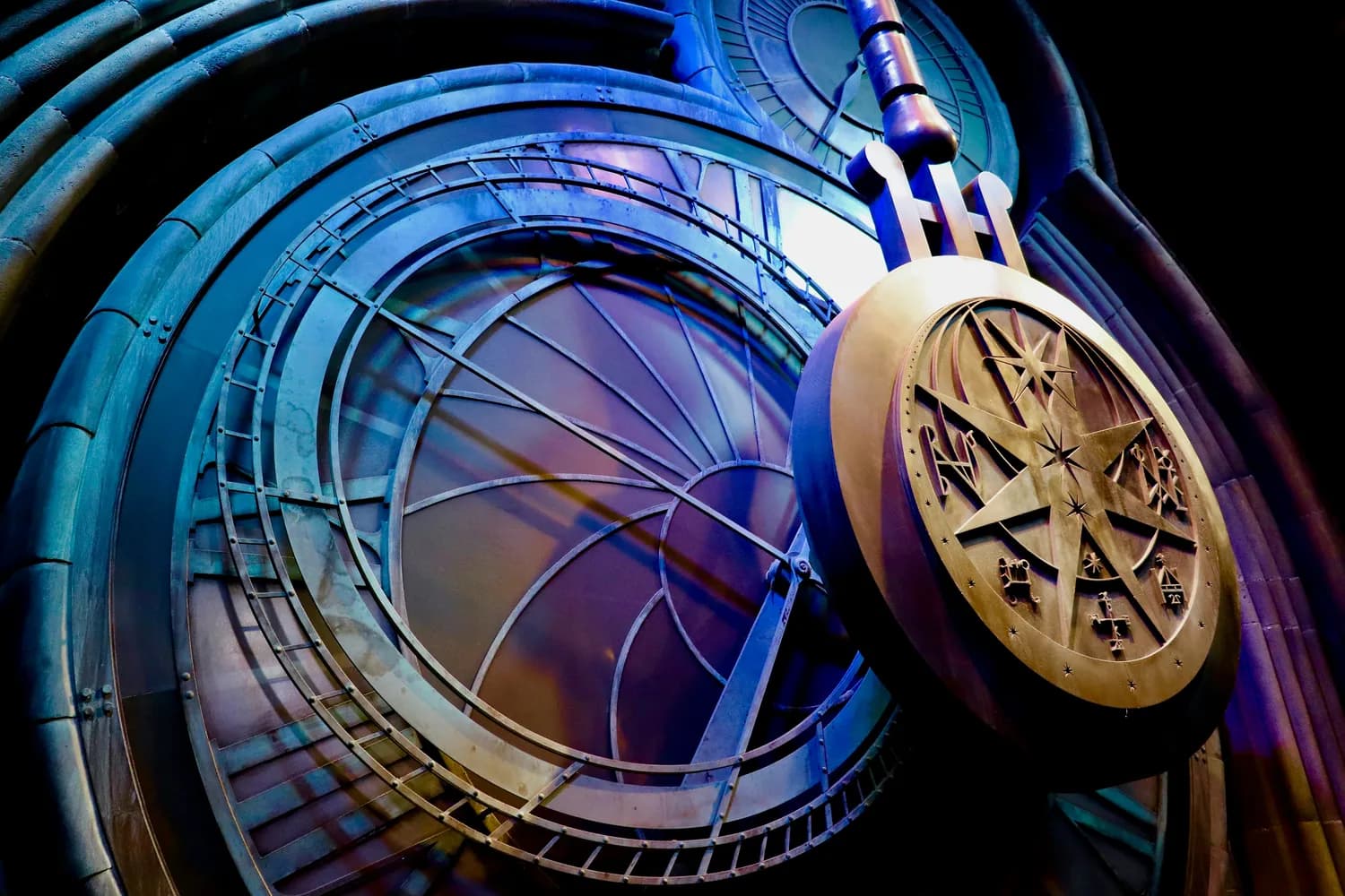 《命运石之门》：最受欢迎的时空穿越游戏！