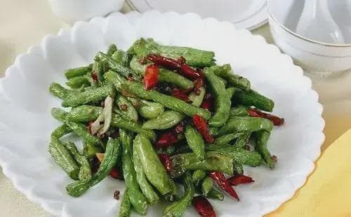 上了年纪不能吃豆角？医生：3种人确实不能多吃，早了解少受罪