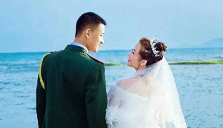 军士并不是结婚就可以办随军，至少一级上士，军官结婚即可办随军