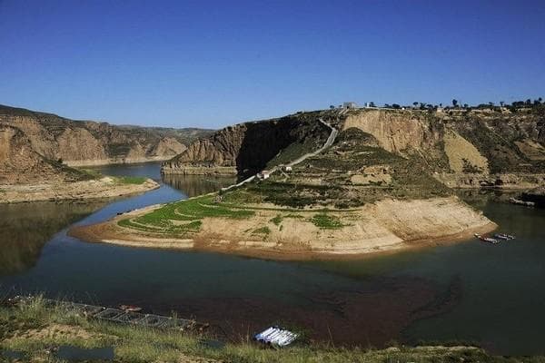 山西偏关老牛湾旅游攻略：黄河入晋第一湾的壮丽风光