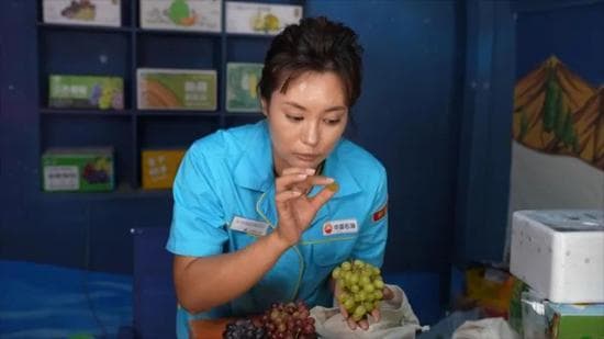 吐鲁番葡萄搭乘电商快车 销往全国千家万户
