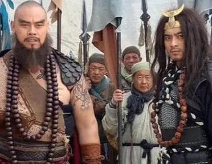 武松与鲁智深：两位英雄的不同命运与传奇
