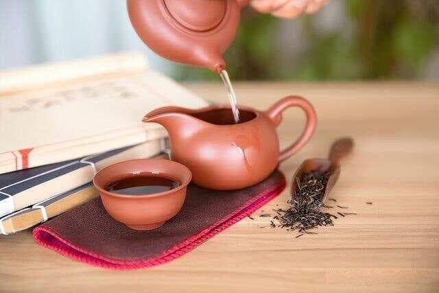 医生发现：喝茶不要太淡，茶喝的越浓，老人会更长寿？是真的吗？