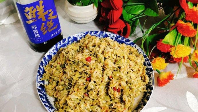 蒸槐花：传统美食的制作方法与技巧
