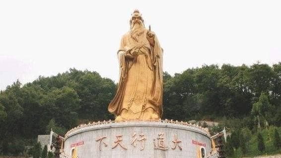 南朝梁武帝佞佛，为何不排斥儒学、道教？儒道是世间、佛教出世间