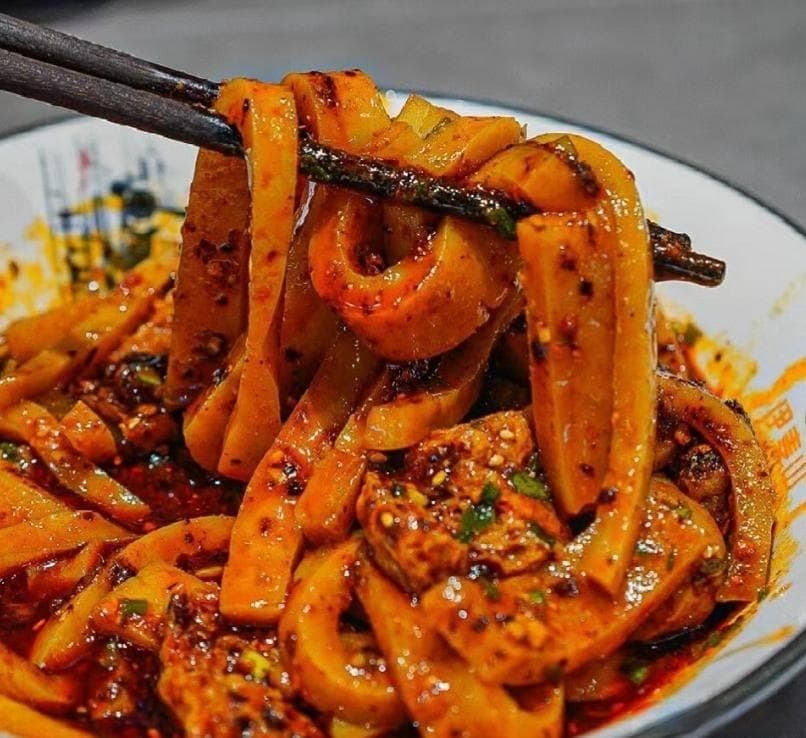 青海特色美食：十道名菜精选，家喻户晓，美味可口