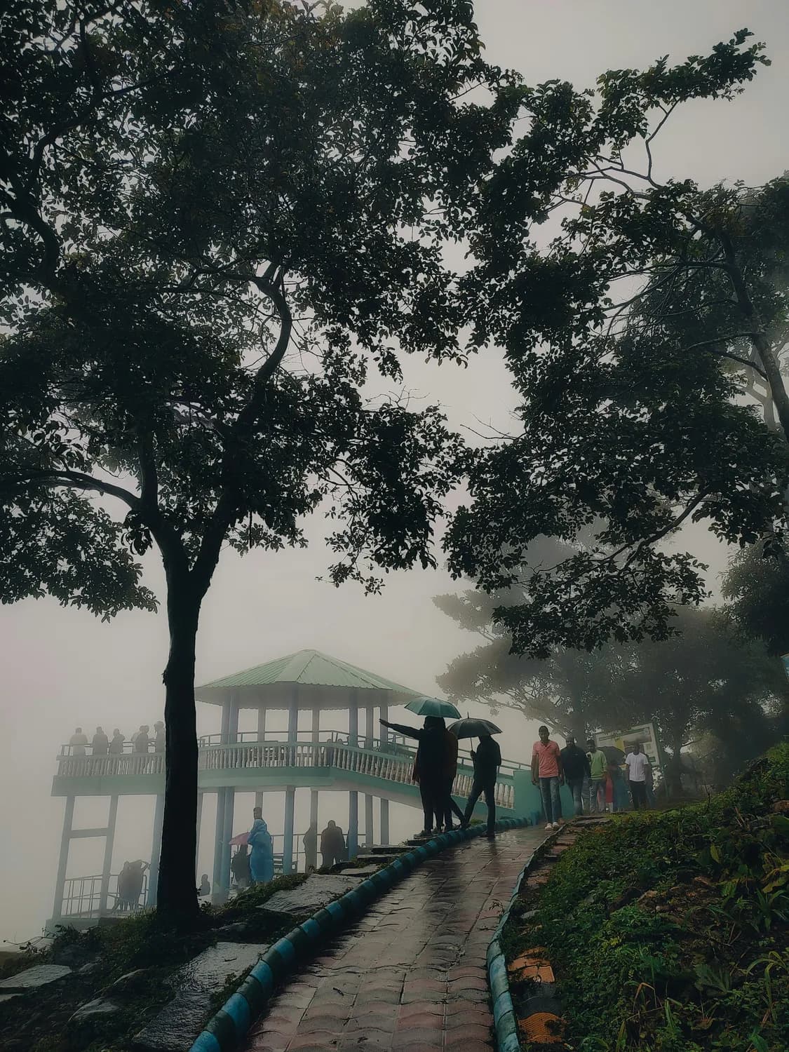 太湖西山风景区：小雨不断，如何应对？