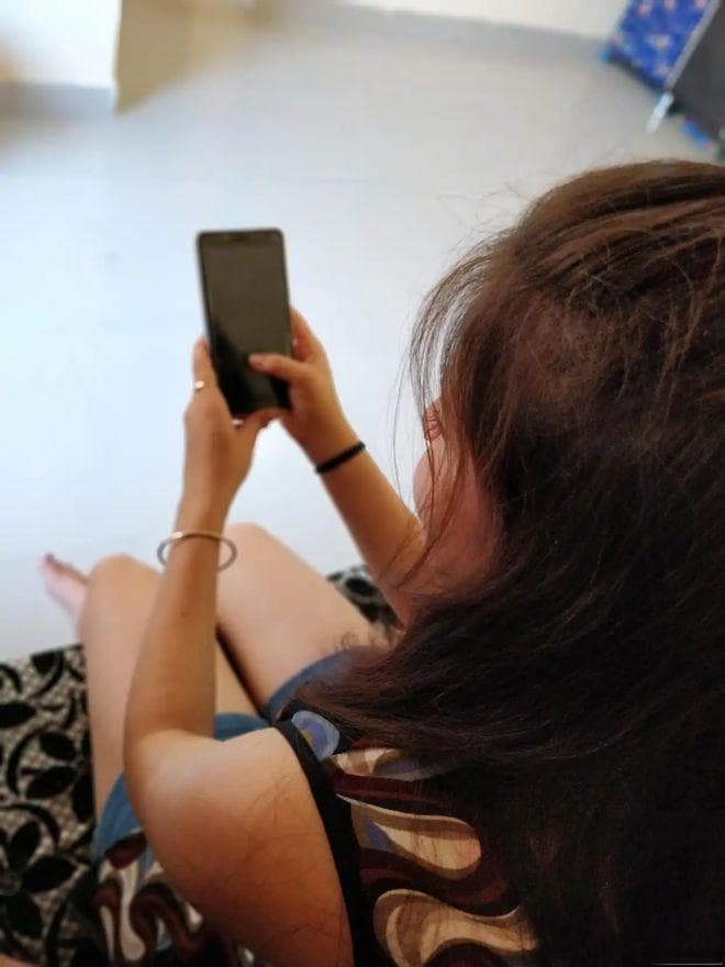 如何戒掉睡前玩手机的习惯？这份科学指南请收好