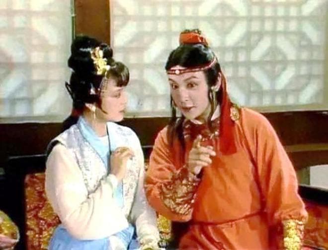 探春‌&宝钗：从盟友到殊途，同为心机女，却活成相反的模样