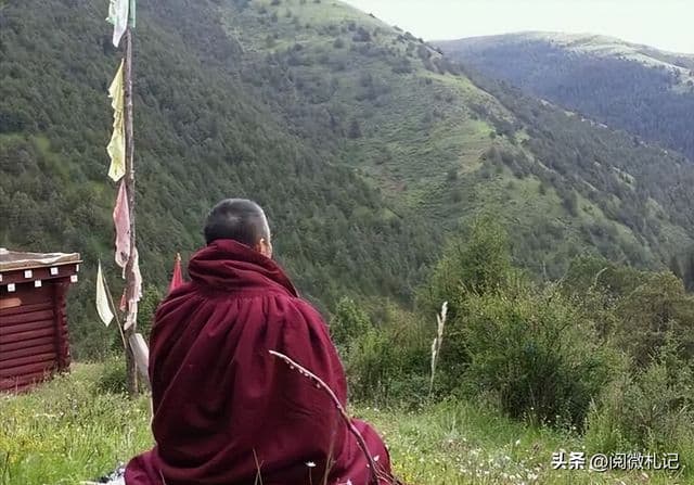 李连杰海拔4000米高山修行，62岁利智同行，夫妻恩爱称为世界和平