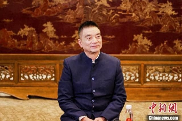 33年履职心系民企 刘永好：不畏难、不焦虑、不躺平