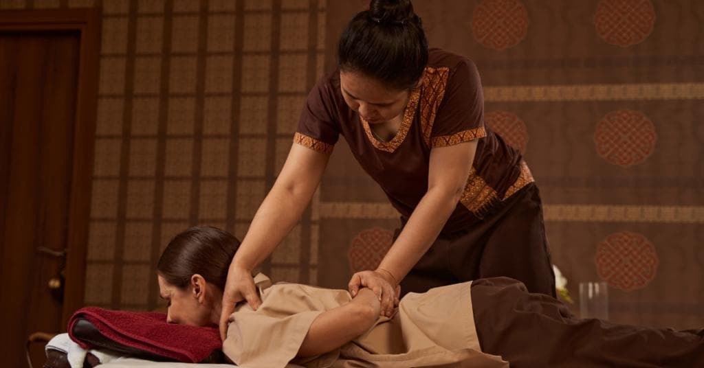 物理治療師分析5點正確按摩觀念，踩背按摩真的能放鬆？小心「踩」出大問題
