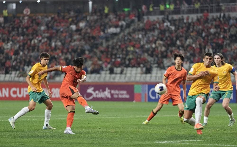 中国队1:2不敌澳大利亚，小组第二出线，四分之一决赛在望！