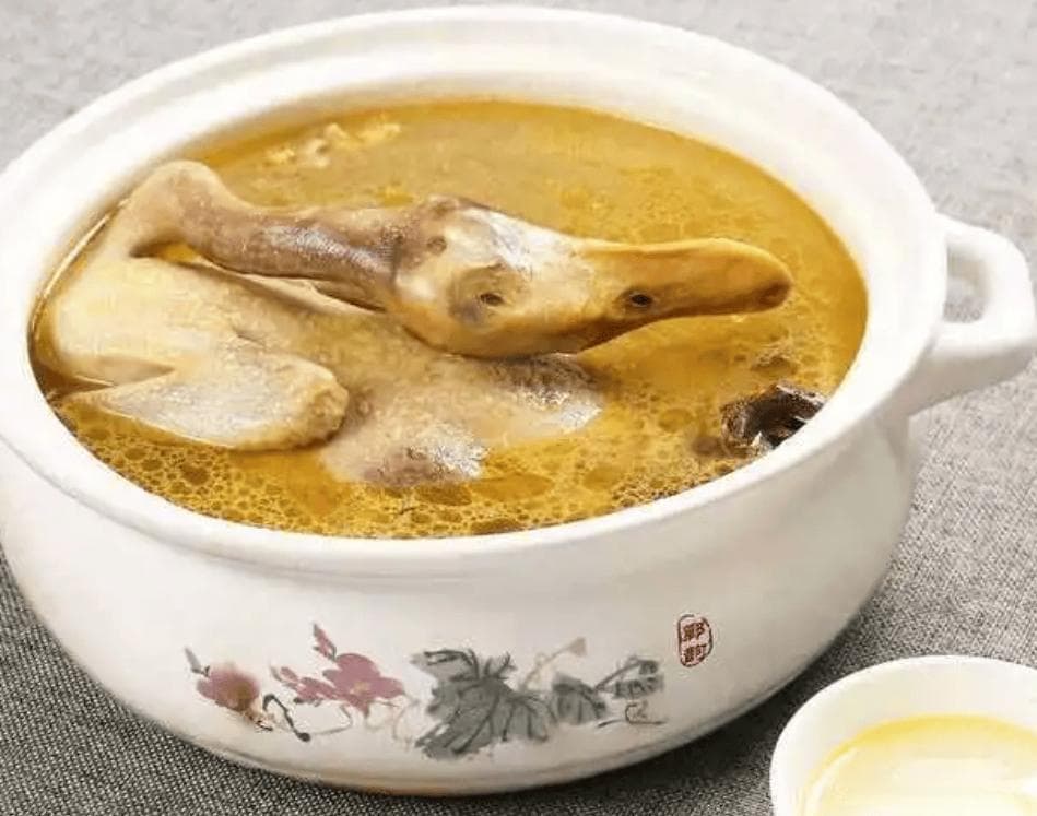 鸭肉发腥，不是焯水不够，只要5种香料，出锅软嫩鲜香，不腥臊