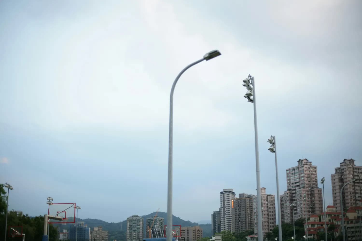 广州新中轴智慧灯杆点亮未来城市