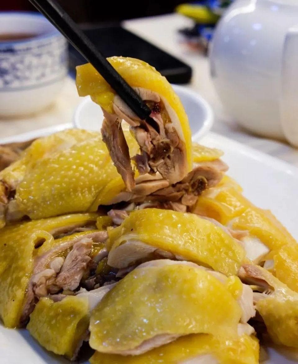 广州白切鸡：从选材到餐厅推荐，详解粤菜第一鸡的魅力