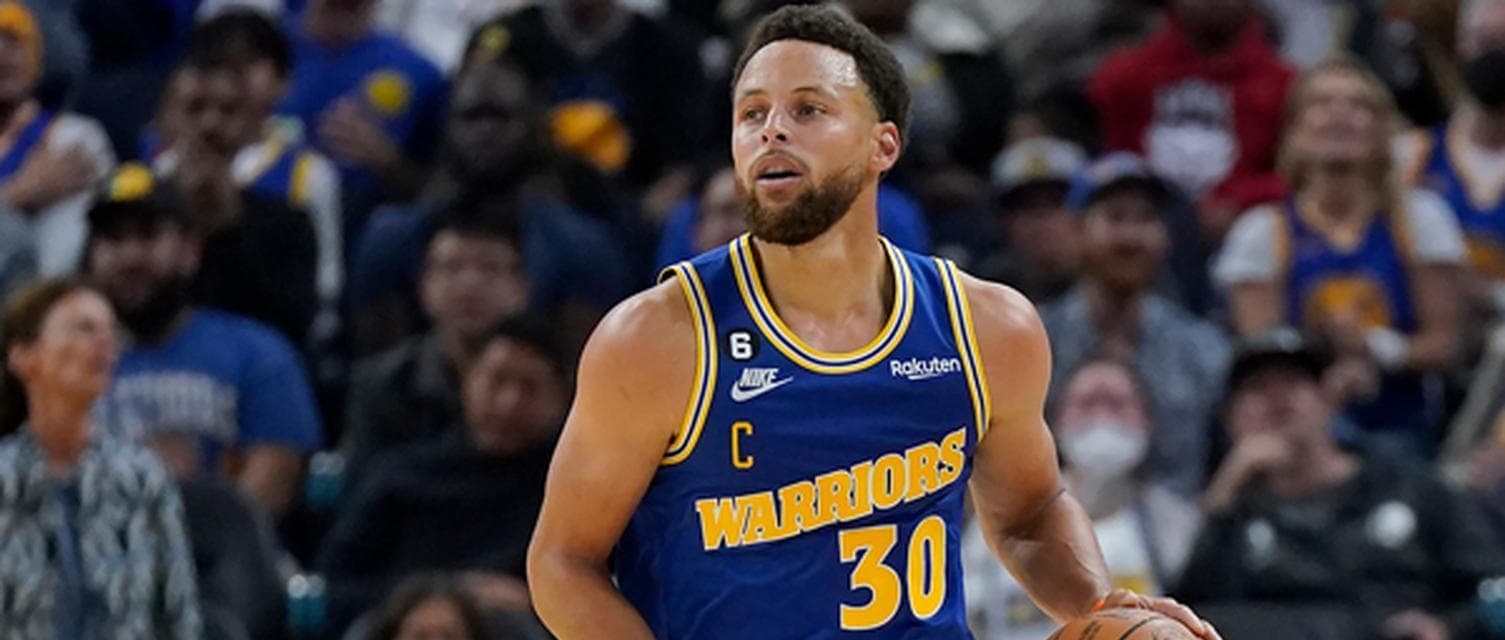 NBA历史球员总冠军数量排行榜：詹姆斯超越乔丹，成为总冠军之王