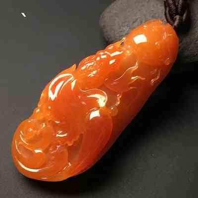 狮子男适合什么水晶？探讨最适合他们的水晶手链与吊坠