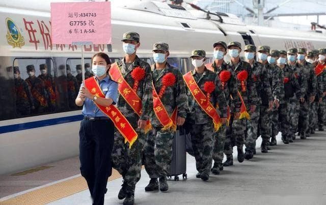 2025大学生参军全攻略：条件、福利、避坑指南，一篇搞定！