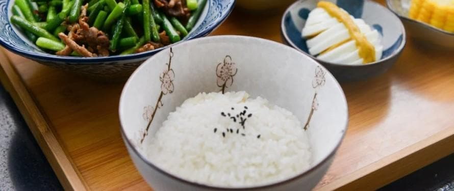 米饭的热量是多少千卡？米饭的详细营养成分