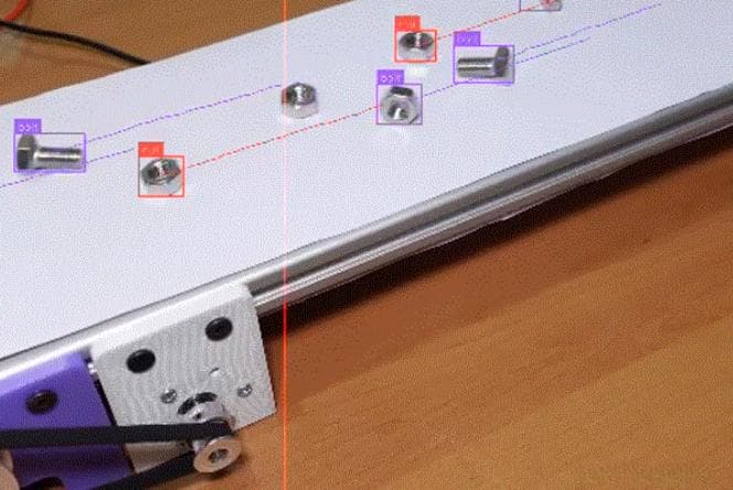 使用YOLOv8/v11实现传送带螺母实时检测和计数