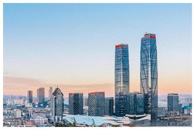 西部10大城市最新出炉：西安第3，昆明远超南宁，榆林强势起飞