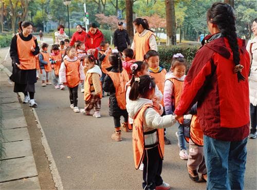 依托公园资源，塔子山幼儿园走出"自然教育"新路径