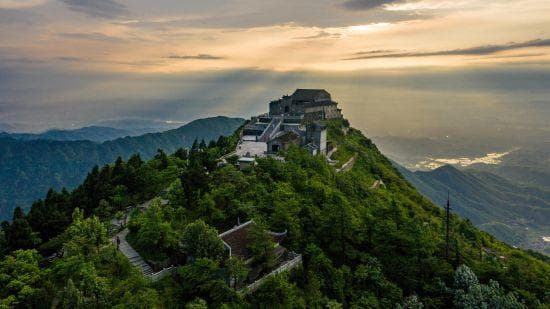 湖南南岳衡山、郴州莽山上榜首批“世界旅游名山”
