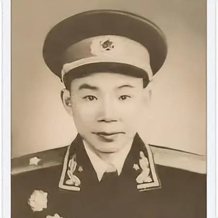 从木工学徒到战场英雄：齐钉根的传奇人生