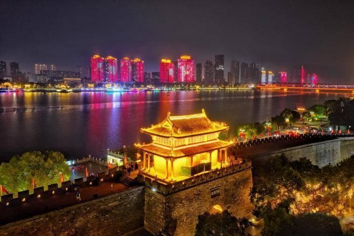 湖北襄阳古城：守护“根”与“魂” 彰显新韵味