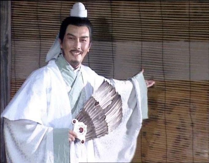 诸葛亮躬耕隆中时打造的人际关系，不是名士就是望族，为出山铺路
