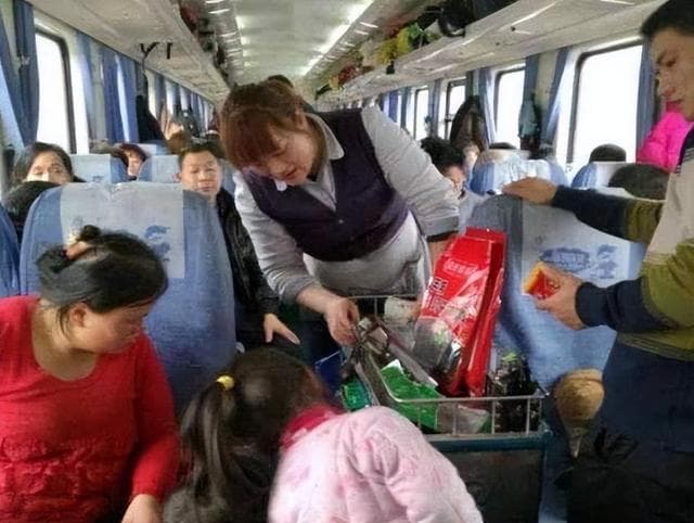 火车上卖东西的推销员是什么人？东西质量有保障吗？