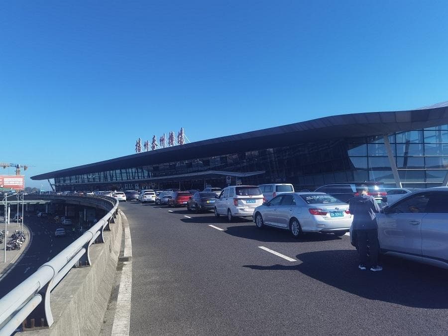 扬州机场公安解决“三不了”确保道路畅通有序