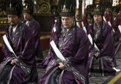 杨修为什么被曹操杀害？并非因为“立嗣之争”